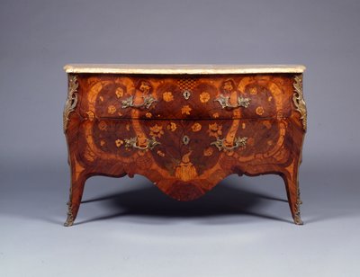 Eine von einem Paar Marketerie- und Parketterie-Kommoden, ca. 1765 von German School