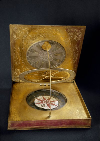 Universale Sonnenuhr aus Kupfer, Gold, Glas und Papier, hergestellt in Deutschland von German School