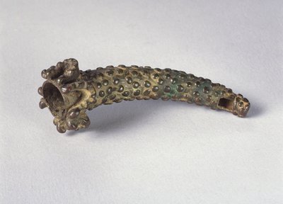 Seitlich geblasenes Horn mit Rochenhautüberzug und menschlichem Kieferknochenaufsatz von Ghanaian School