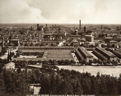 Panorama der Stadt Bologna: Blick von San Michele in Bosco. von Giacomo Brogi