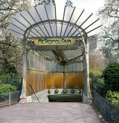 Porte Dauphine, Metrostation, Guimard-Architektur. von Hector Guimard