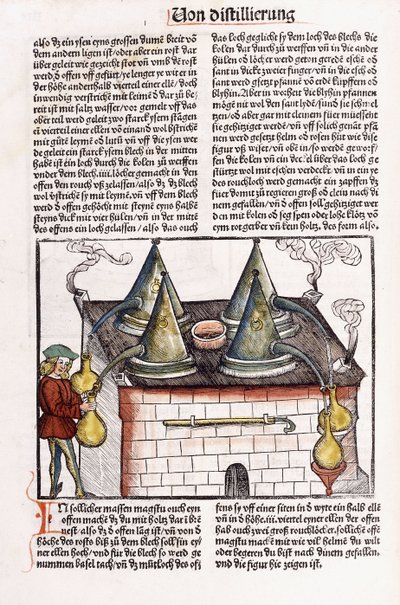 Illustration einer Destillerie aus dem späten 15. Jahrhundert zur Gewinnung ätherischer Öle aus Pflanzen, 1500 von Hieronymus Brunschwig