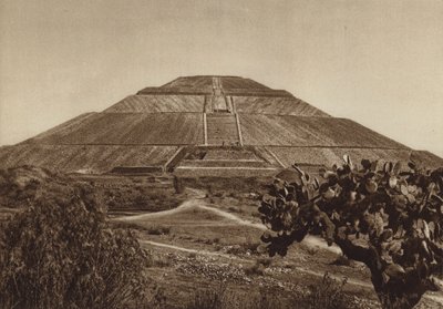 Mexiko: San Juan Teotihuacan, Westfassade von Hugo Brehme