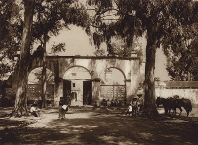 Mexiko: Xochimilco, Eingang zur Kirche von Hugo Brehme