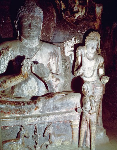 Sitzender Buddha, der die erste Lehrgeste macht, aus der Caitya-Halle der Höhle 10 von Indian School