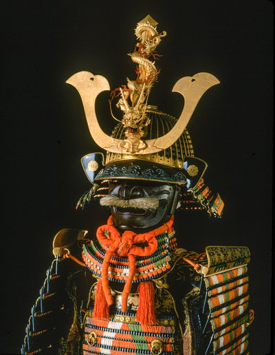 Samurai - Frauenrüstung. Vertikales Wappen, Ikeda-Familie, Hayashibara Kunstmuseum von Ira Block