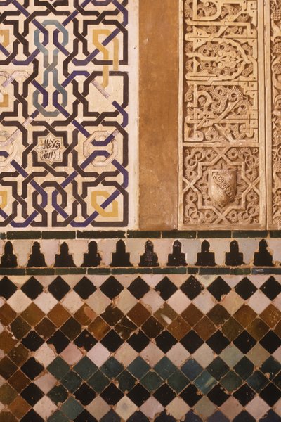 Detail des Fliesendesigns im Patio de Mexuar von Islamic School