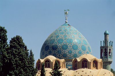 Türkisfarbene Kuppel des Mausoleums von Shah Nematollah Vali, gebaut zwischen 1330-1430 von Islamic School