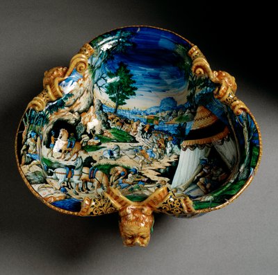 Keramikbecher in Form eines Kleeblatts, dekoriert mit der Darstellung von Hannibal während der Alpenüberquerung, hergestellt in Urbino in der Werkstatt Fontana, Italien. Um 1550. Florenz, Museo Nazionale del Bargello von Italian School