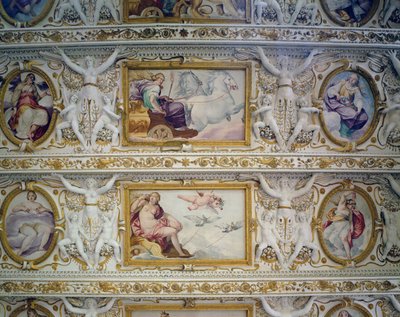 Der Saal im ersten Stock (Detail) von Italian School