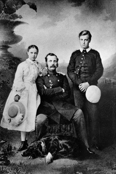 Zar Alexander II. von Russland mit seiner Tochter Maria und seinem Sohn Alexei, 1863 von Ivan Fyodorovich Alexandrovsky