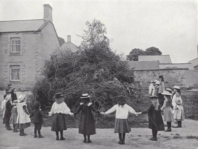 Das Northumbrian Baal-Feuer, bereit zum Anzünden von J. Benjamin Stone