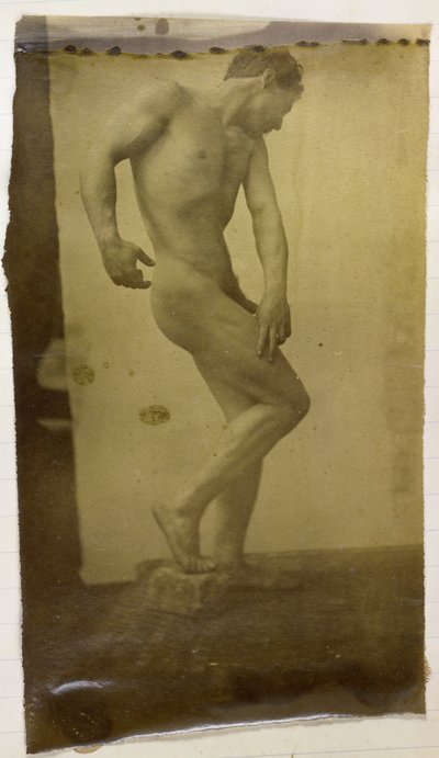 Studie eines männlichen Aktmodells, stehend und von der Seite gesehen, im Atelier von Jacques de Lalaing von Jacques Lalaing (attributed to)