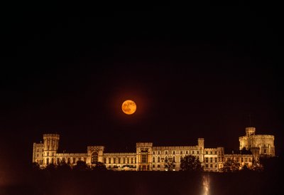 Mondaufgang über Windsor Castle. Windsor, England von James L Stanfield