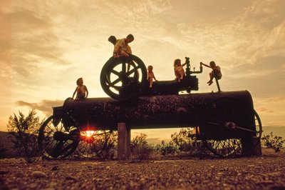 Diese Dampflokomotive pumpte einst Wasser aus dem Rio Grande für die Bewässerung. Big Bend von James L Stanfield