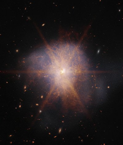 Arp 220 von James Webb Space Telescope (NASA)