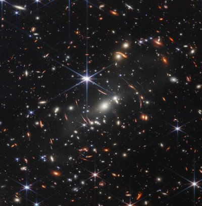 Linsender Galaxienhaufen (Webbs erstes tiefes Feld) von James Webb Space Telescope (NASA)