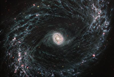 NGC 1433 von James Webb Space Telescope (NASA)