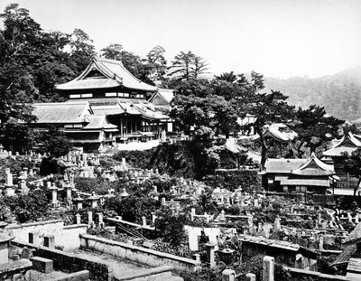 Friedhof des Honrenji-Tempels in Chikugo-machi, Nagasaki, ca. 1860-80 von Japanese Photographer