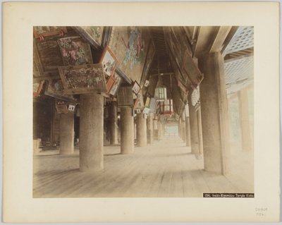 Innerhalb des Kiyomidzu-Tempels, Kyoto, Japan von Japanese Photographer
