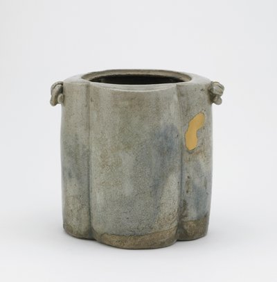 Vierlappiger Wasserkrug für Teezeremonie mit zwei Henkeln, Gifu Präfektur, Edo-Periode, Mitte 17. Jahrhundert von Japanese School