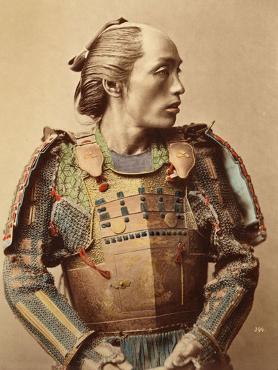 Porträt eines Samurai des alten Japan mit voller Rüstung, 1890 von Japanese School
