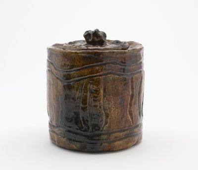 Wasserkrug für Teezeremonie mit passendem Deckel, Tokio, Edo-Zeit oder Meiji-Ära von Japanese School