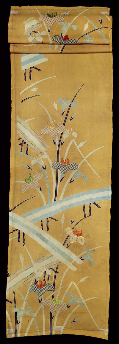 Textilmuster mit Schwertlilien und Brücken (bestickte Seide mit schablonierten Details) von Japanese School