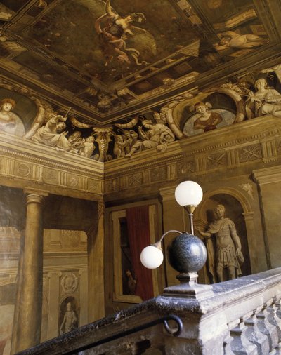 Barockarchitektur: Treppe gemalt in Trompe-l
