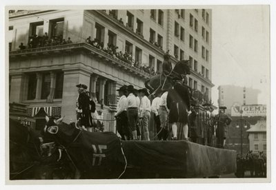 Historischer Paradewagen Nr. 31, Zerstörung der Statue von George III von Jessie Tarbox Beals