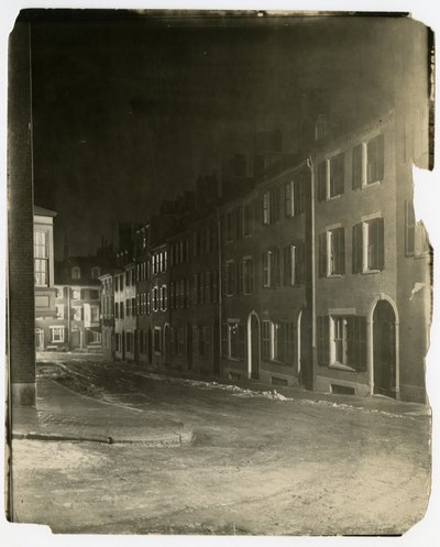 Blick auf die West Cedar Street, wo sie endet und von der Chestnut St gekreuzt wird, Boston, USA, ca. 1902-10 von Jessie Tarbox Beals