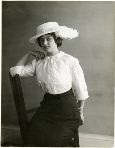 Weiße Seidenbluse, McCreery