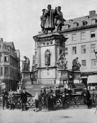 Denkmal in Erinnerung an Gutenberg (ca. 1397-1468), deutscher Erfinder der Druckerpresse, Frankfurt von John Lawson Stoddard