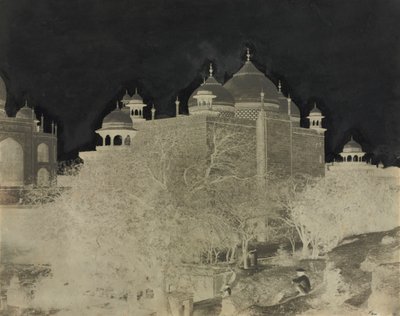 Taj Mahal, Rückansicht des Ruhehauses, mit Figur von John Murray