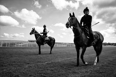 Das Goodwood-Anwesen in West Sussex, UK, 2019 von Jon Nicholson