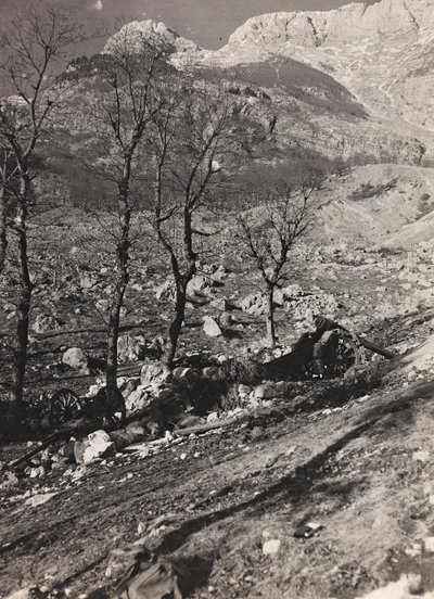 Album "Meine Weltkriegs-Erinnerungen Südwestfront (Kärnten, Italien, Südtirol) 31/03/1915-12/11/1918 - Josef Zohles Wien": Kriegsgebiet (s/w Foto) von Josef Zohles