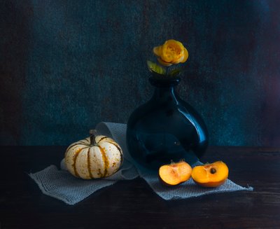 Dunkler Herbst Stillleben von Judy Tseng