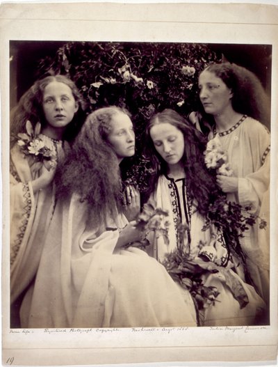 "Der Rosenknospen-Garten der Mädchen" Die Schwestern Fraser Tytler von Julia Margaret Cameron