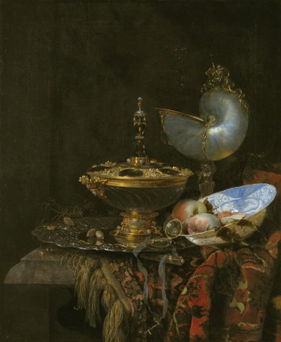 Prunkstillleben mit Holbein-Schale, Nautilus-Pokal, Glasbecher und Obstschale von Kalf