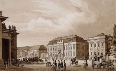 Unter den Linden, Berlin. Ein Blick von der Neuen Wache in Richtung Kronprinzenpalais mit dem Prinzessinnenpalais rechts und der Kommandantur links von Karl Loeillot Hartwig