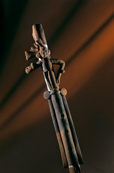 Keramikflöte, Artefakt aus dem Haus eines Adligen in Aguateca, Maya-Hauptstadt 700-800 n. Chr., Guatemala von Kenneth Garrett
