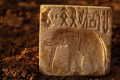 Elefantenstempel, Artefakt; Oxus-Zivilisation; Turkmenistan; Archäologie; Victor Sarianidi von Kenneth Garrett