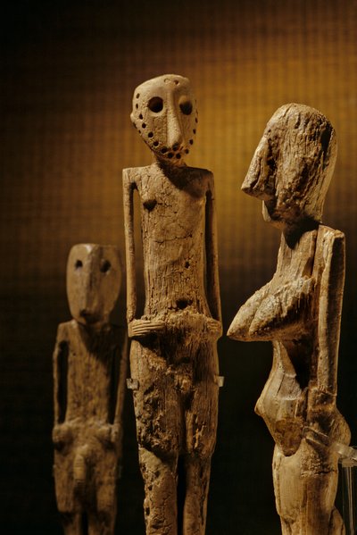 Nilpferd- und Elefantenelfenbeinfiguren, 2 Fuß hoch, aus dem Beersheba-Tal, geformte Figuren von Kenneth Garrett