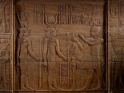 MM7836; Kleopatra; Ägypten; Philae-Tempel; Assuan; Isis-Tempel; Letzte Pharaonen Ptolemäus von Kenneth Garrett