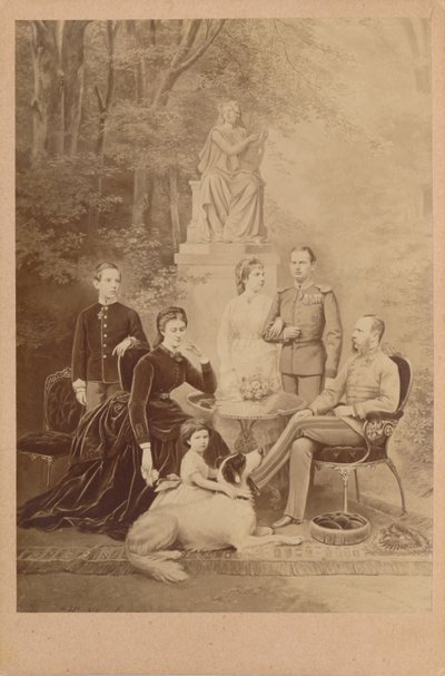 Franz Joseph I. und Elisabeth von Österreich und ihre kaiserliche Familie (Illustration) von L. T. Neumann