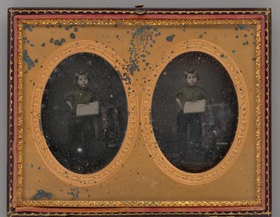 Unbetiteltes Porträt eines stehenden Jungen, 1867 von Langenheimer and Weimer