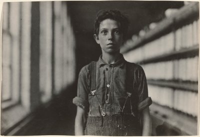 Jo Bodeon, ein "Back-Roper" im Maultierraum. Chase Cotton Mill, Burlington, Vermont von Lewis W. Hine