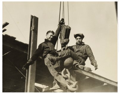 Bauarbeiter am Empire State Building, ca. 1930 von Lewis Wickes Hine