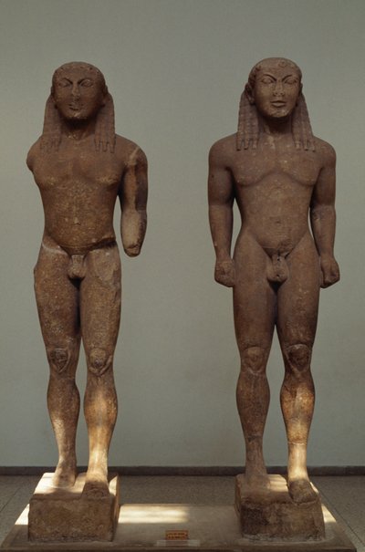 Kleobis und Biton, ca. 610-590 v. Chr., Parische Marmorstatuen, von Polymedes von Argos, gewidmet Delphi von der Stadt Argos, Griechenland, griechische Zivilisation, 7.-6. Jahrhundert v. Chr. von Unbekannt Unbekannt
