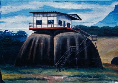 Wandgemälde, das das Haus der Waldstämme im Ethnologischen Museum Amazonas Monsignor Enzo Ceccarelli, Puerto Ayacucho, Amazonas, Venezuela, rekonstruiert von Unbekannt Unbekannt